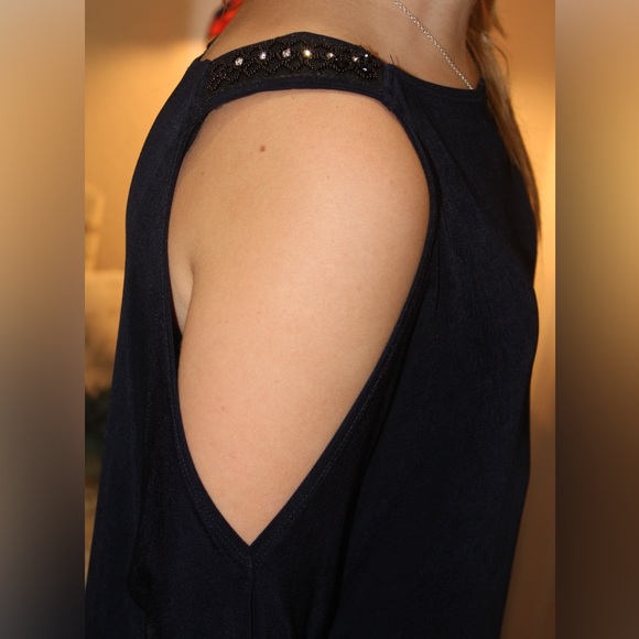 travelers by chicos navy spandex top with shoulders cut out size 2X - Picture 4 of 5